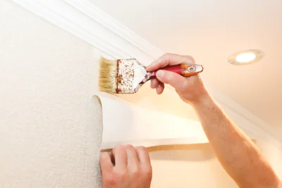 Pose de papier peint à la Couyère — revêtements muraux et toiles de verre